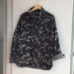Design Lab cammo jacket